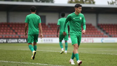 يستعد منتخب الجزائر الأولمبي لمواجهة جنوب أفريقيا الودية، مع تسليط الضوء على أربعة لاعبين شباب من أصول جزائرية في فرنسا...