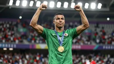 فاز المنتخب الجزائري على نظيره التونسي ليعيد لقب ذهب المتوسط في كرة القدم بعد غياب دام 51 عاماً، في إطار منافسات كأس...