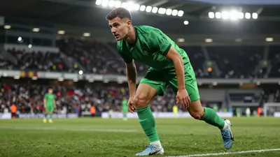 يستهل منتخب الجزائر مشواره في تصفيات كأس أمم إفريقيا 2027 باستضافة زامبيا على ملعب حسين عيت أحمد مساء اليوم ضمن منافسات...