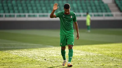 أعلن نجمي المنتخب الجزائري رياض محرز وعيسى مندي اعتزالهما الدولي نهائياً، مما يغيّر ملامح الفريق قبل انطلاق تصفيات أمم...